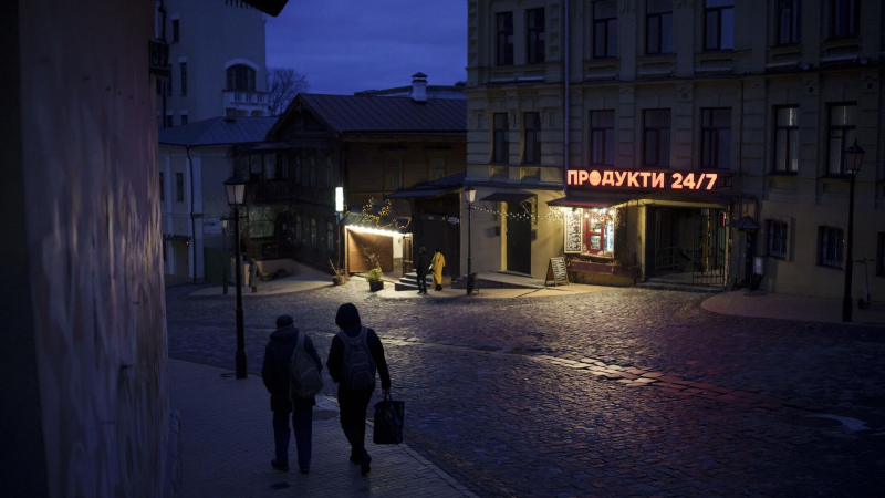 Близкие родственники мэра Николаева покинули Украину