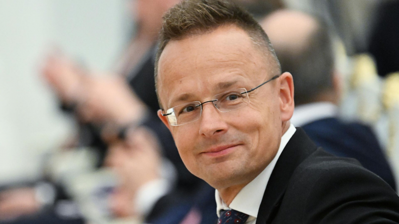 "Как можно дальше": Сийярто сделал резкое заявление о мире на Украине