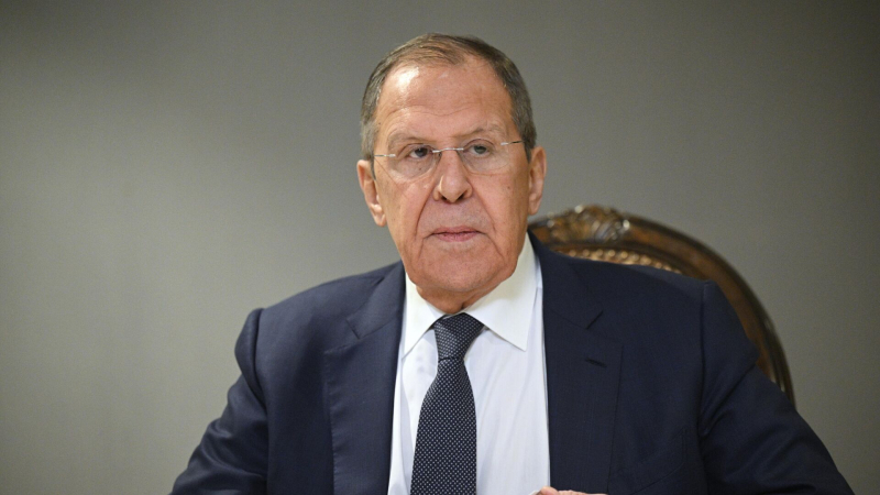 Президент Армении отметил важность визита Лаврова в Ереван
