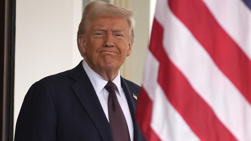 Трамп ответил репортеру, назвавшему Путина упрямым