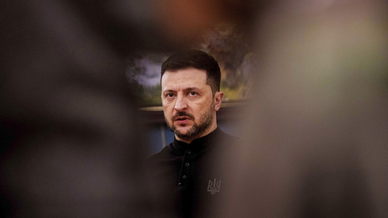 В Раде призвали к бунту после отказа Зеленского забирать тела